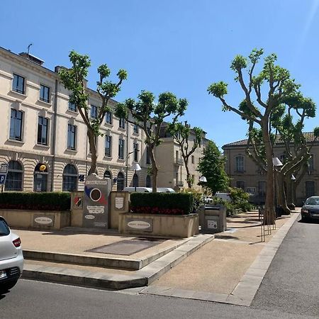 Appartement Avec Terrasse Au Coeur De Carcassonne - Serviettes Draps Menage Inclus Luaran gambar
